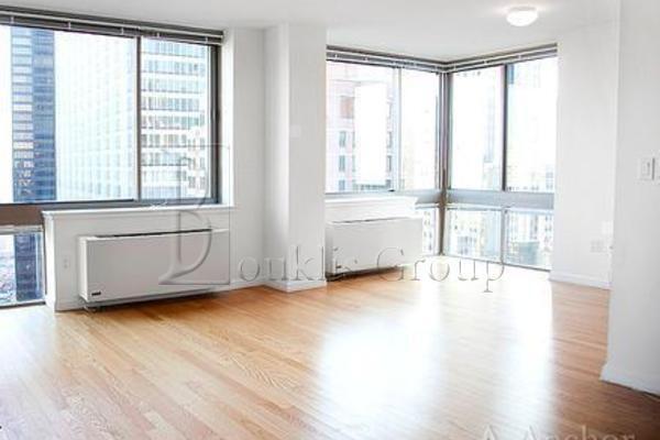 Building Photo - 3 bedroom in NEW YORK NY 10038