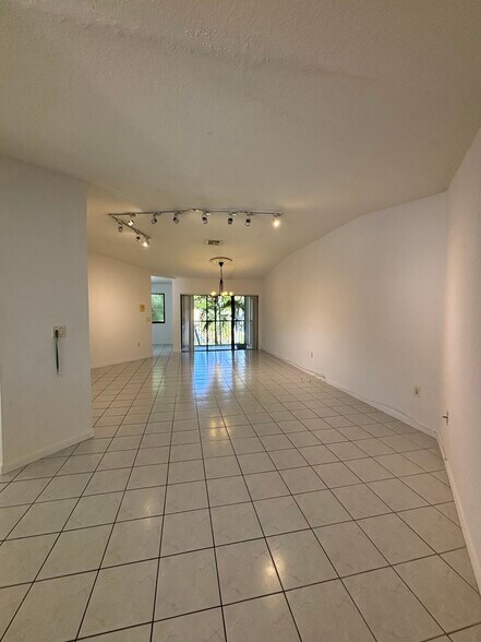 Living and dinning - 9688 SW 138th Ave