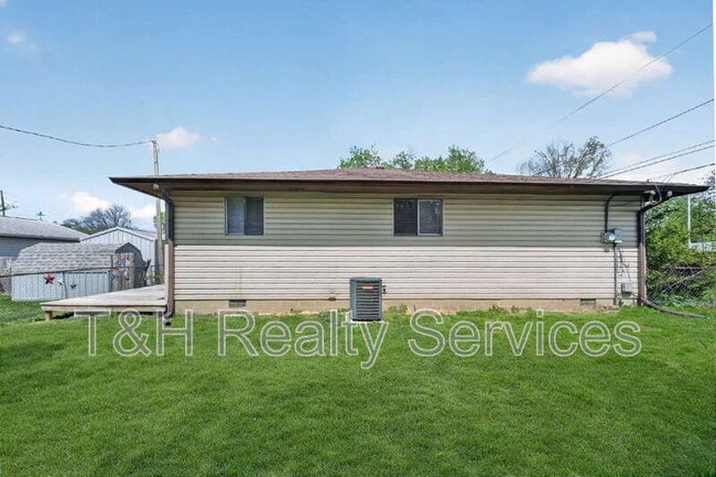 Building Photo - 1655 Walker Ave