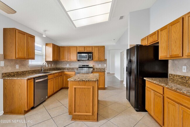 Building Photo - 1410 Runes Ct