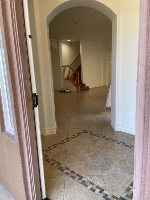 Building Photo - 415 N Cedros Ave