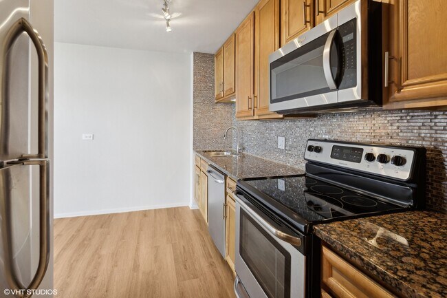 Building Photo - 4250 N Marine Dr