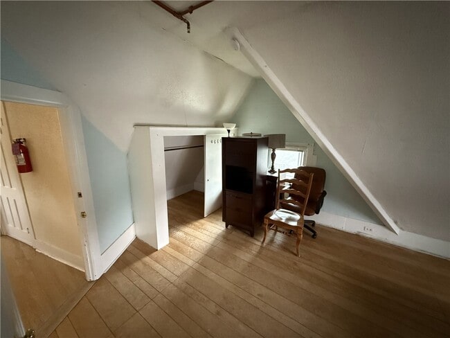 Building Photo - 65 Ford Ave