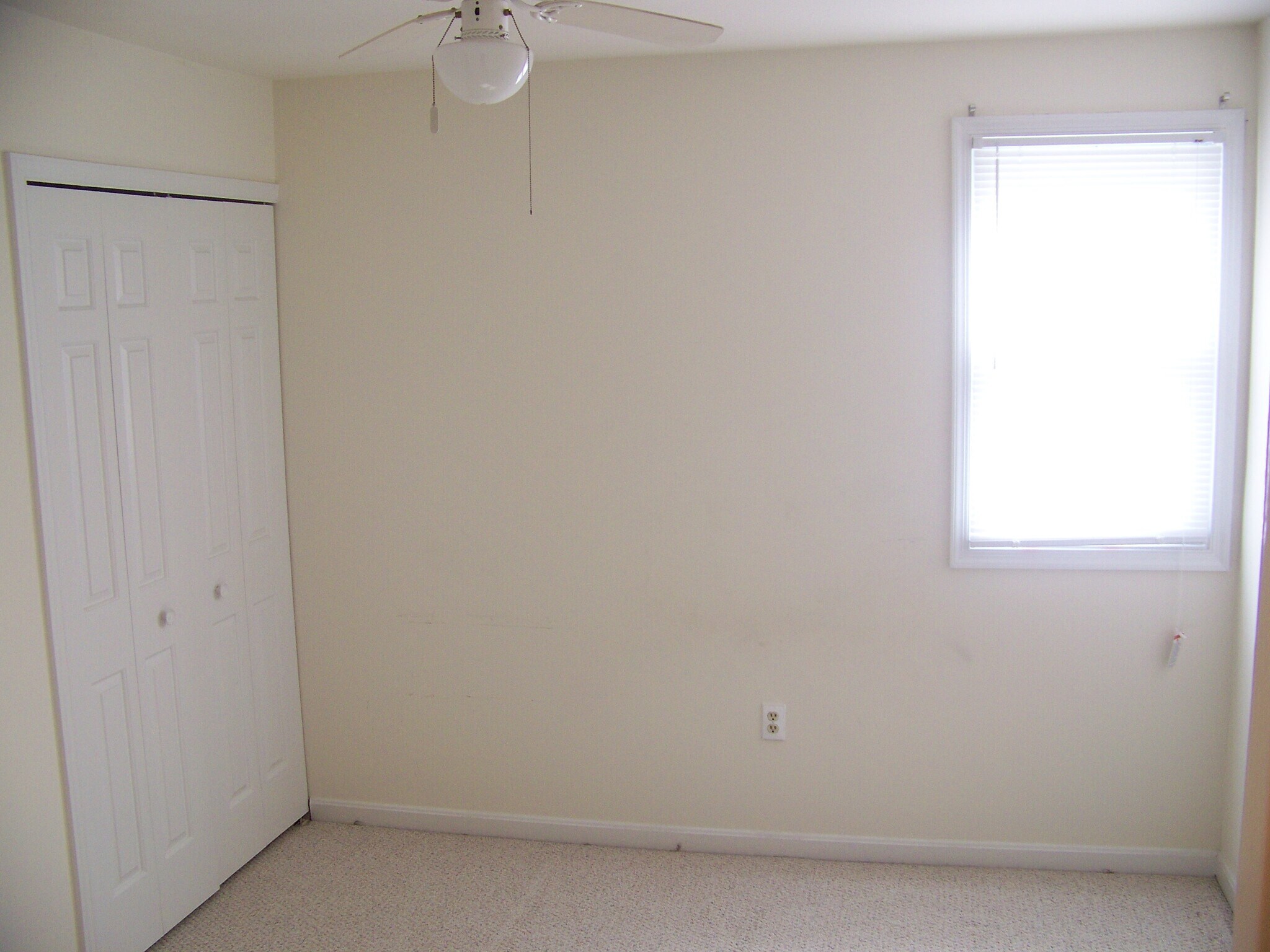 Building Photo - 14208 Greenview Dr