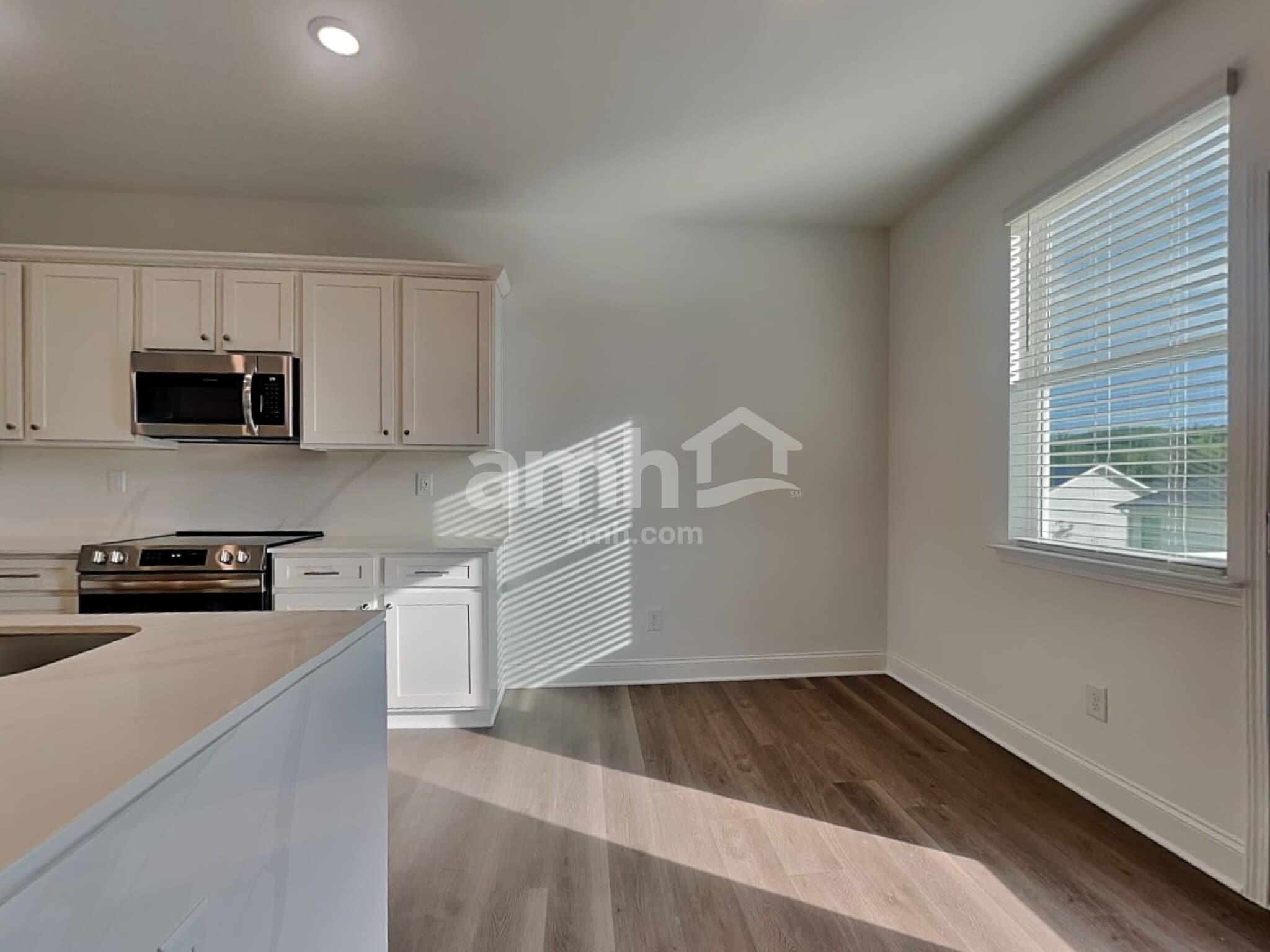 Building Photo - 1654 Soapstone Rd