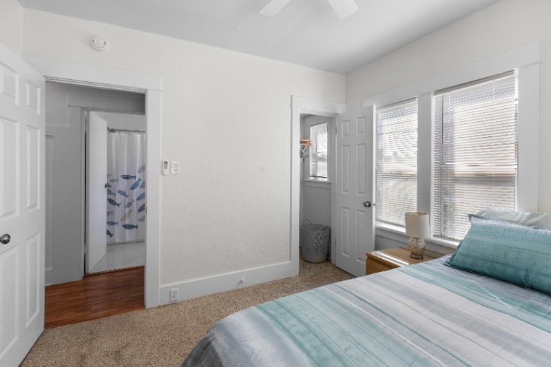 Building Photo - 1541 Linden Ave