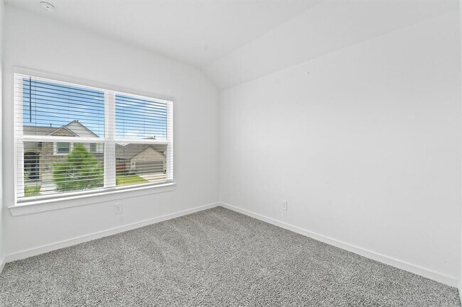Building Photo - 1689 Daylight Lk Dr
