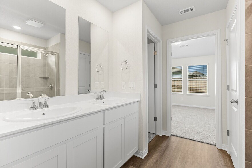 Building Photo - 821 Sun Grove Trl