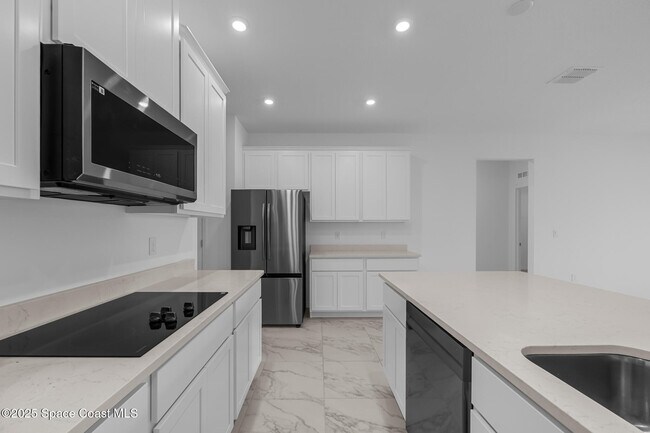 Building Photo - 6266 Moonrise Dr