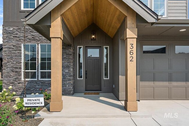 Building Photo - 362 S Hamlin Ln