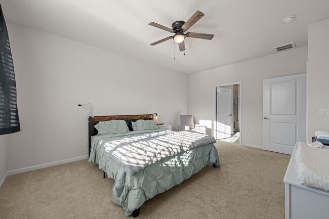 Building Photo - 5016 Cinnamon Run
