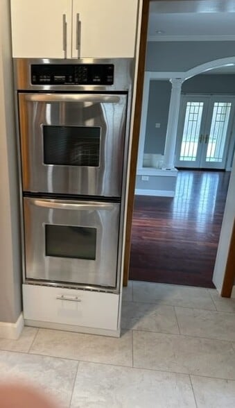 Building Photo - 1110 W 31st St