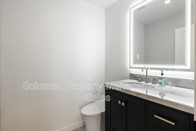 Building Photo - 316 Surfrider Way
