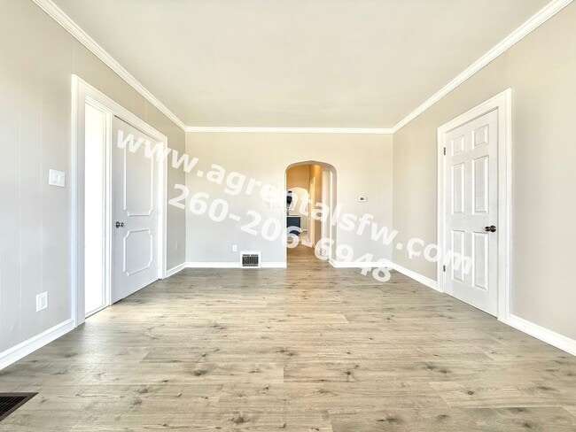 Building Photo - 3209 Fairfield Ave