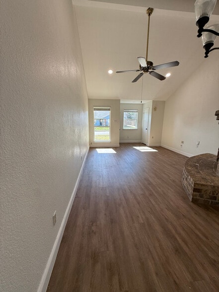 Building Photo - 506 Augustine Dr