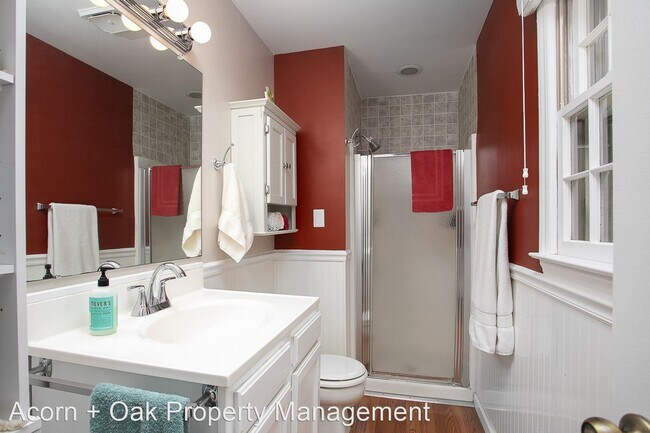 Building Photo - 3 br, 2 bath House - 115 Bruton Drive