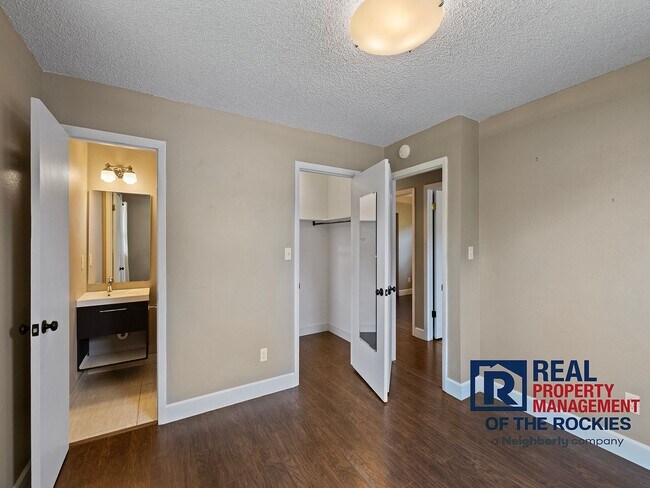 Building Photo - Charming 3-Bed, 1.5-Bath Home in Desirable West Fort Collins!
