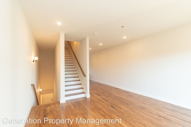 Building Photo - 4 br, 5 bath House - 1039 Montague Place
