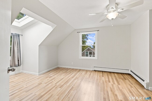 Building Photo - 1448 New Haven Ave