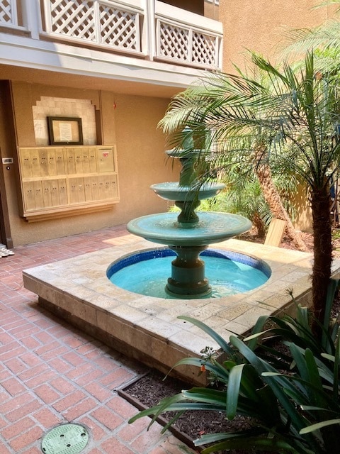 Building Photo - 5051 La Jolla Blvd