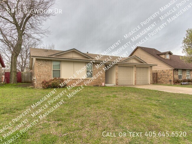 Building Photo - 8413 Bigwood Dr