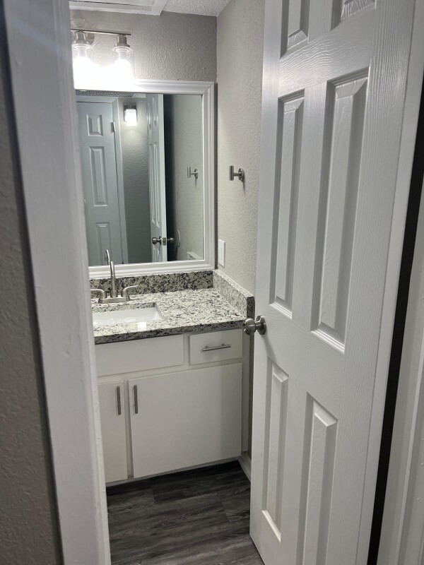 Building Photo - 3203 W Walnut Hill Ln