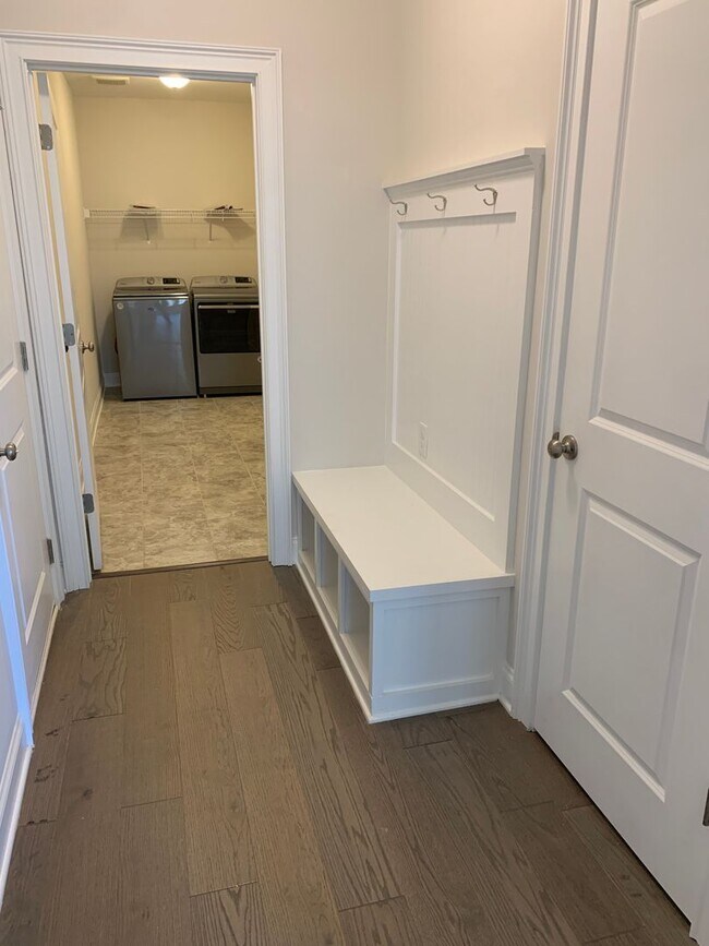 Building Photo - HOME IN PARC @ THE AU CLUB