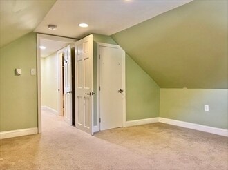 Building Photo - 15 Century St