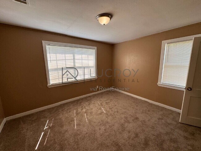 Building Photo - 1335 Morson Rd