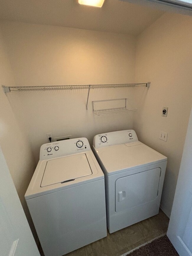 Building Photo - 3484 W Vela Pl