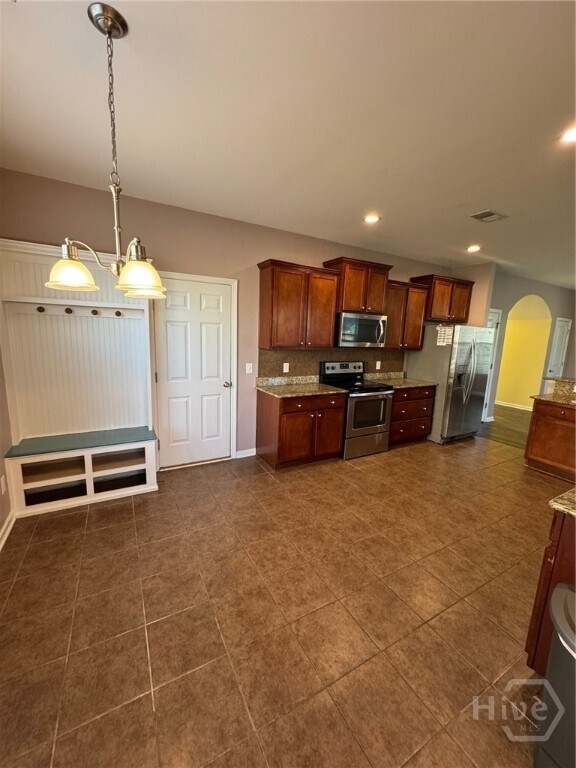 Building Photo - 147 Shady Grove Ln
