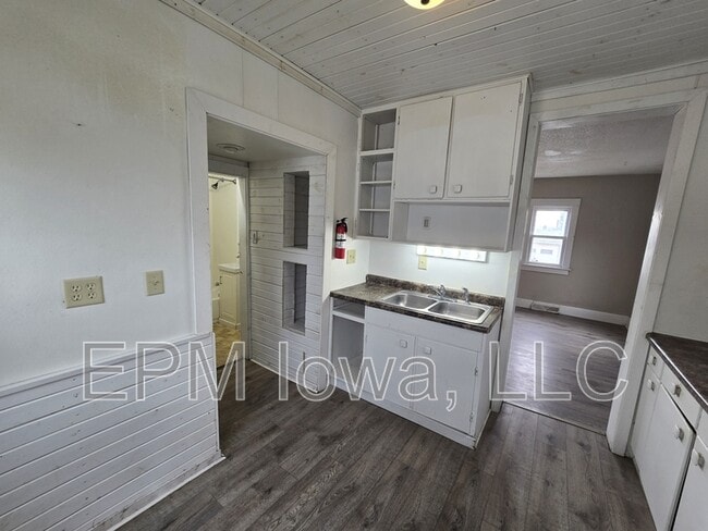 Building Photo - 1324 South St