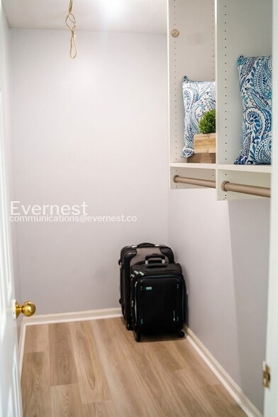 Building Photo - 4809 Brighton Ln