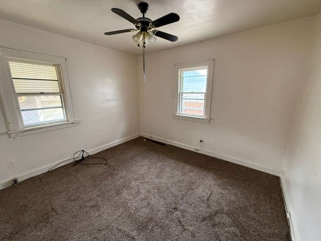 Building Photo - 17926 E Park Dr