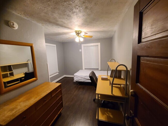 Upstairs Bedroom #1 - 916 E Stewart St