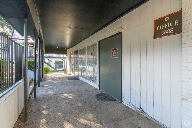 Leasing Office Entrance - Legacy Lofts