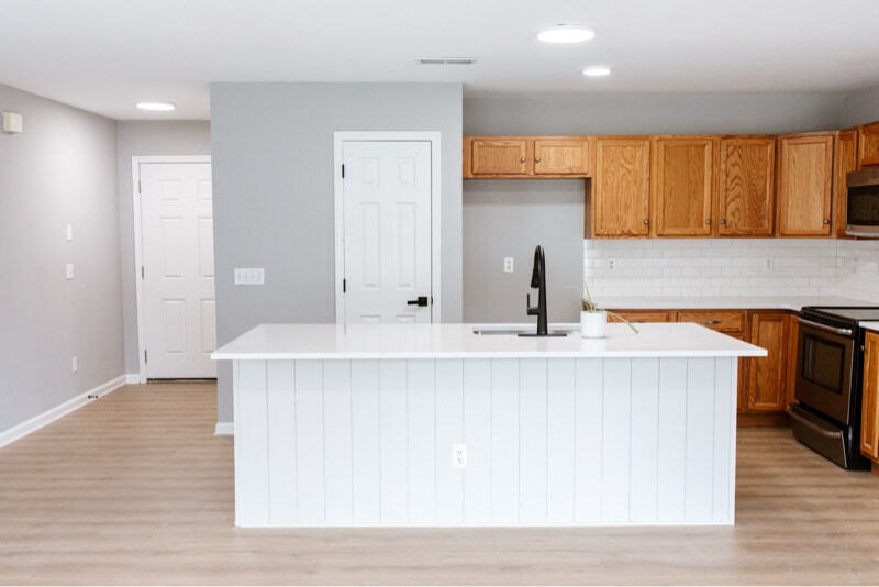 Building Photo - 215 Dillard Mill Dr