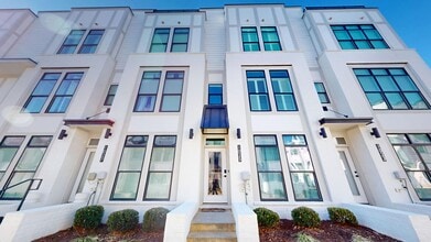 Building Photo - 1025 Wesley Terrace Ave - Elevated townhome living in the heart of Wesley Heights / FreeMoreWest