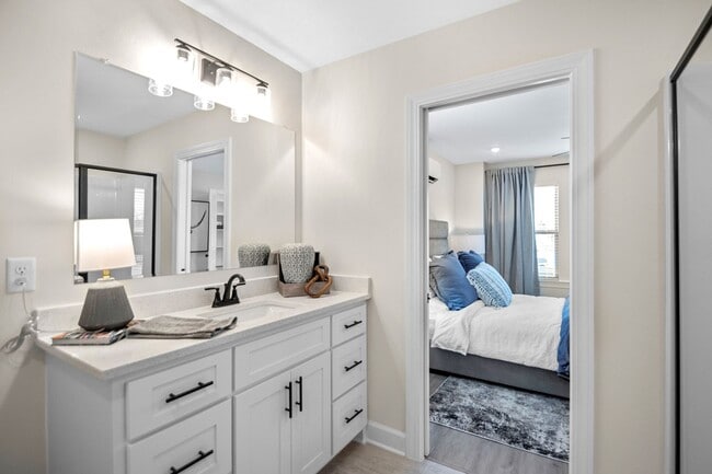 Building Photo - Argenta Area, NLR - 1 Bedroom - New Constr...