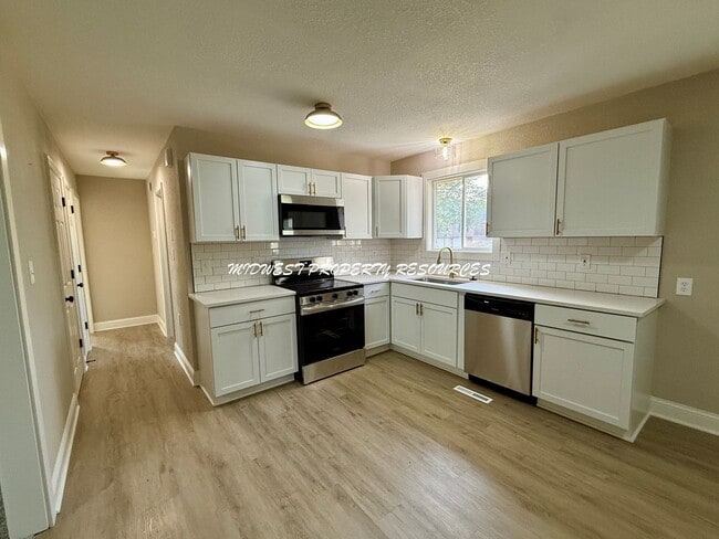 Building Photo - Beautifully Remodeled 4 Bedroom, 3 Bath Home