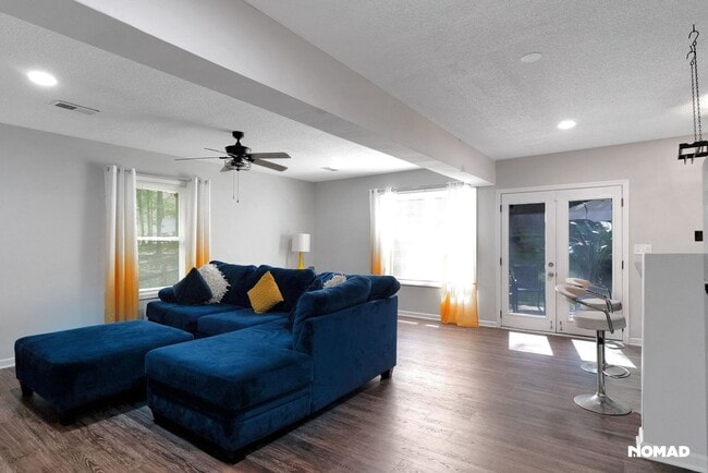 Building Photo - Charming 2BR Duplex in Stone Mountain
