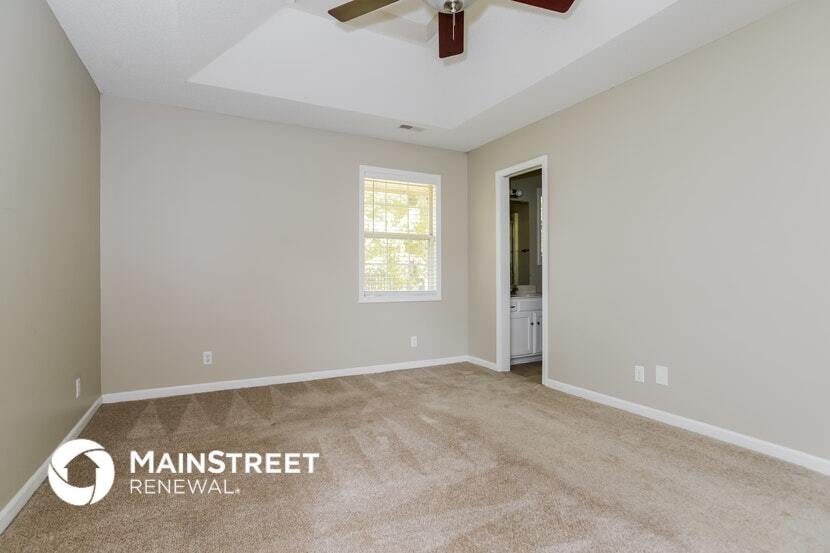 Building Photo - 1602 Cooper Dr