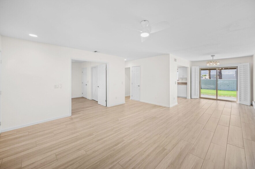 Building Photo - 41805 Largo