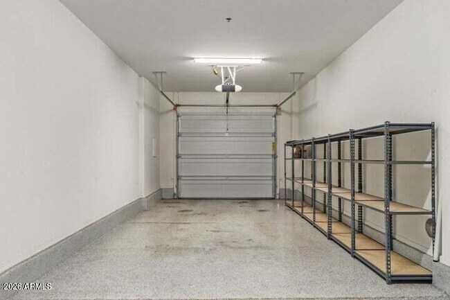 Building Photo - 1635 E Dogwood Ln