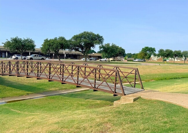 Building Photo - 3641 Harebell Dr