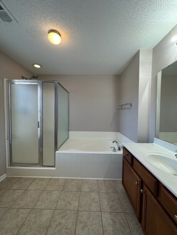 Building Photo - 310 Irvine Ct