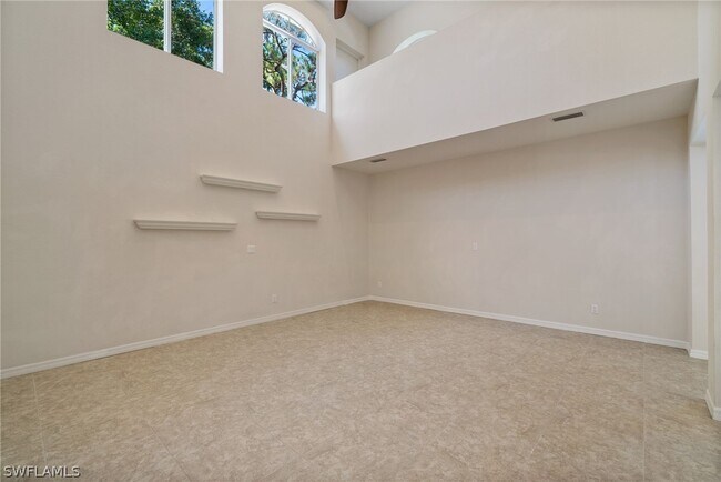 Building Photo - 4011 Tarpon Ave