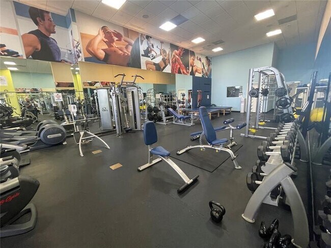 Building Photo - 19667 Turnberry Way