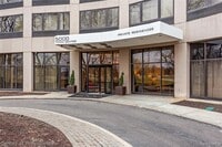 Building Photo - 5000 Town Center