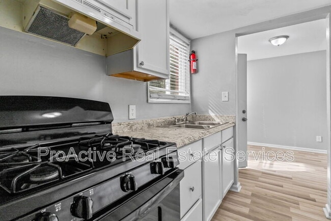 Building Photo - 1216 Bunsen Ct